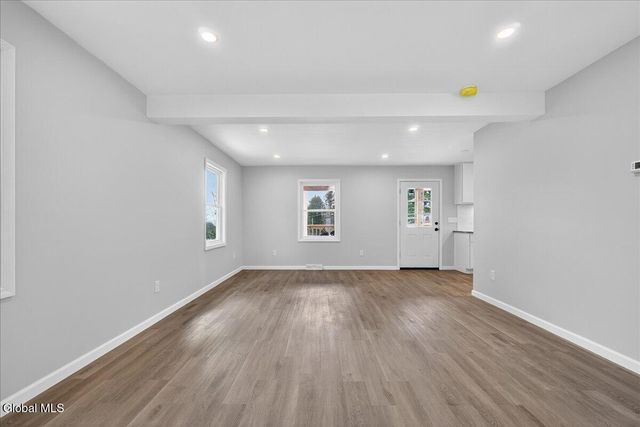 6 Charl Lane, Brunswick, NY 12180