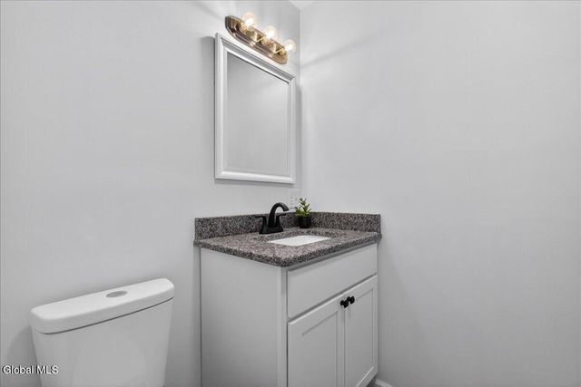 6 Charl Lane, Brunswick, NY 12180