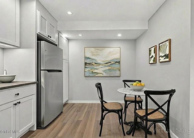 6 Charl Lane, Brunswick, NY 12180