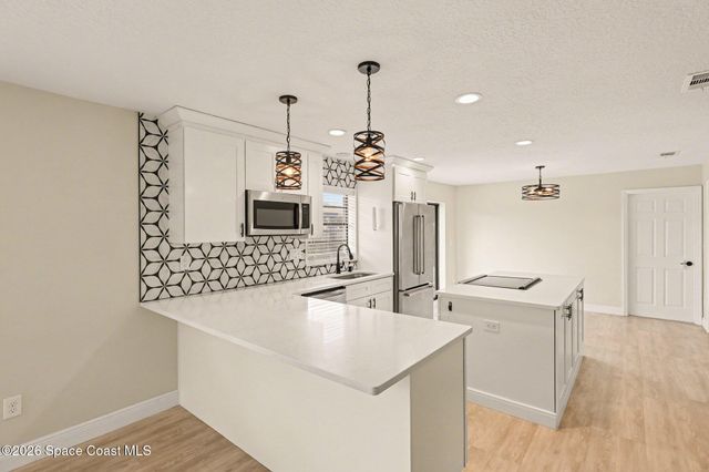 635 Firestone Street NE, Palm Bay, FL 32907