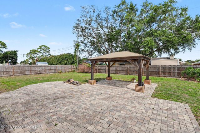 635 Firestone Street NE, Palm Bay, FL 32907