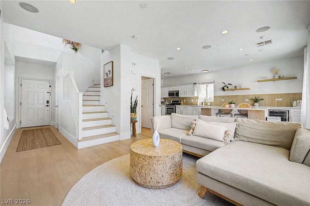 10147 Dragons Meadow Court, Las Vegas, NV 89148 — photo 4