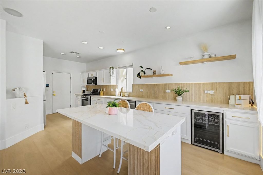 10147 Dragons Meadow Court, Las Vegas, NV 89148 — photo 5