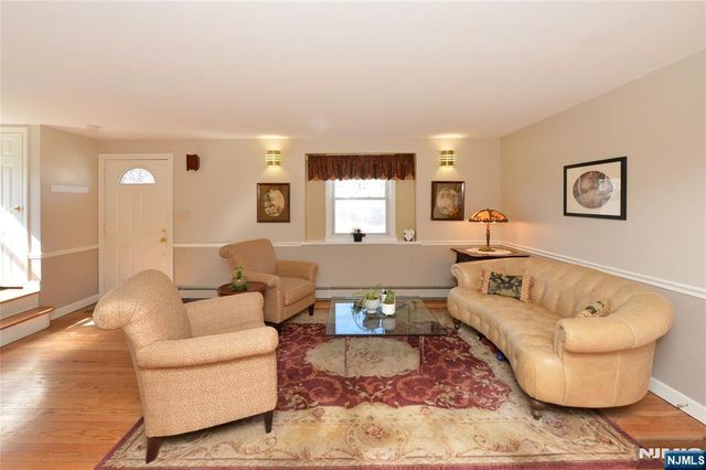 0-35 Midland Avenue, Fair Lawn, NJ 07410