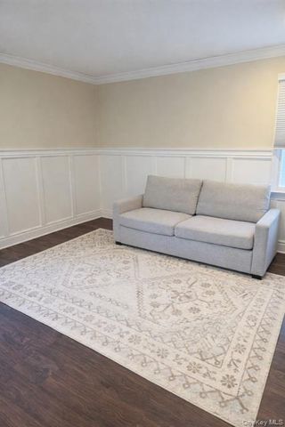 3 A Pequot Avenue, Port Washington, NY 11050