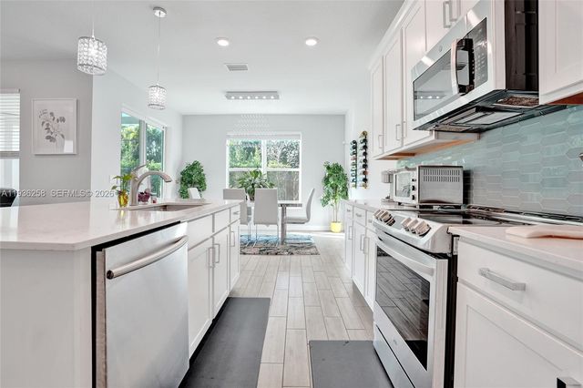 2737 Country Lake Trl, Boynton Beach, FL 33436