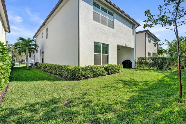 2737 Country Lake Trl, Boynton Beach, FL 33436