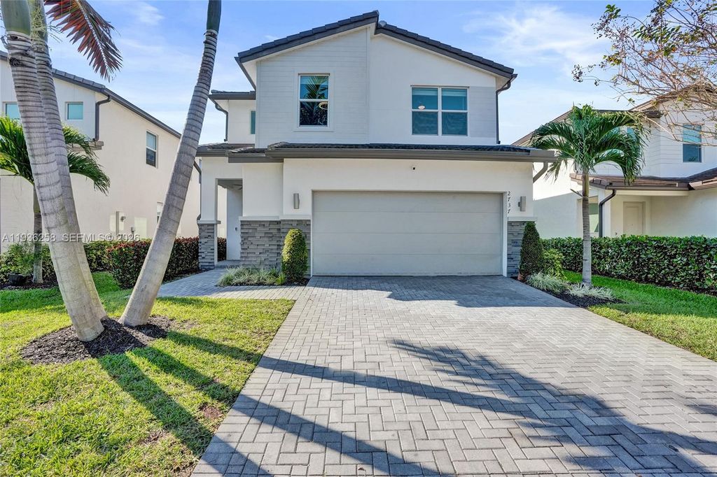 2737 Country Lake Trl, Boynton Beach, FL 33436