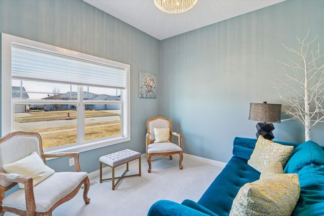 1904 NW Prairie Creek Drive, Grimes, IA 50111