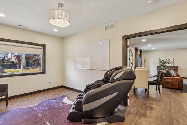 1904 NW Prairie Creek Drive, Grimes, IA 50111