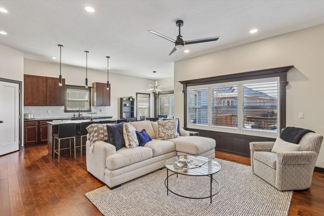 1904 NW Prairie Creek Drive, Grimes, IA 50111