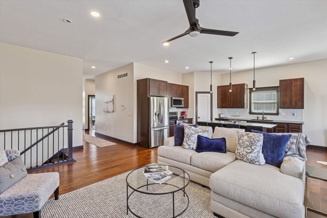 1904 NW Prairie Creek Drive, Grimes, IA 50111