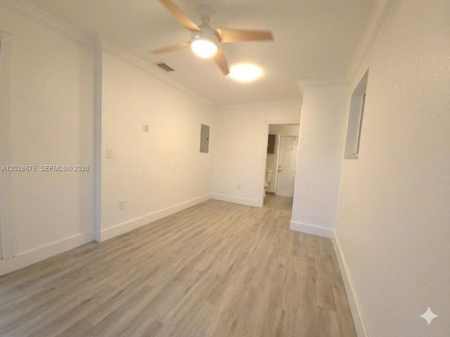 8420 NW 10th St, Pembroke Pines, FL 33024
