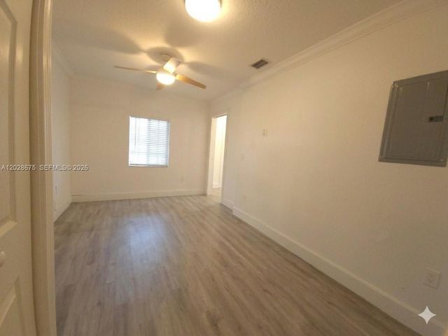 8420 NW 10th St, Pembroke Pines, FL 33024