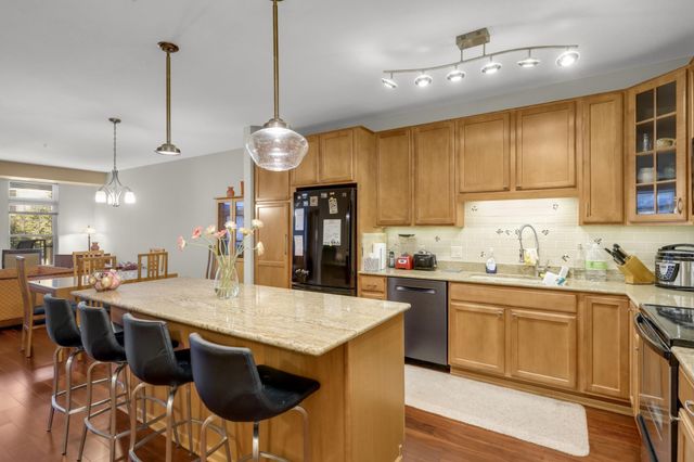 7100 Metro Boulevard 234, Edina, MN 55439