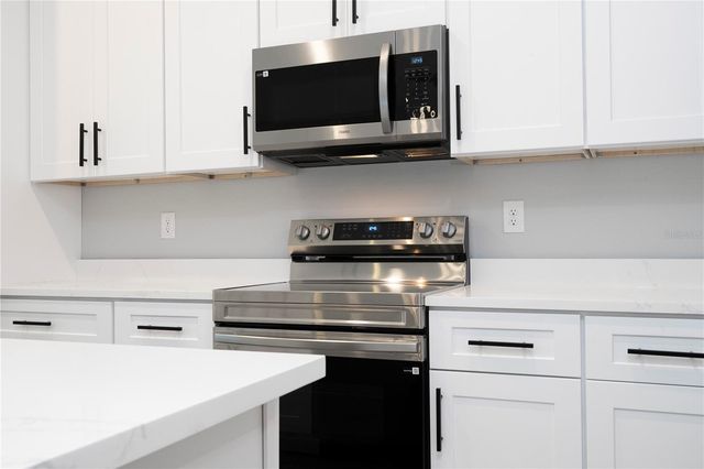 23173 GLEN AVENUE, Port Charlotte, FL 33980