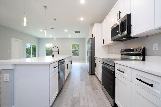 23173 GLEN AVENUE, Port Charlotte, FL 33980