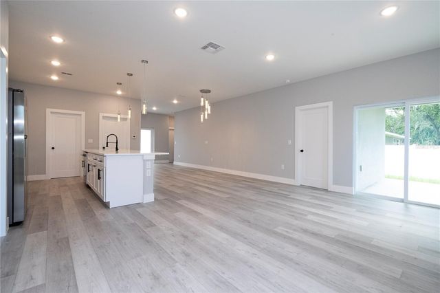 23173 GLEN AVENUE, Port Charlotte, FL 33980