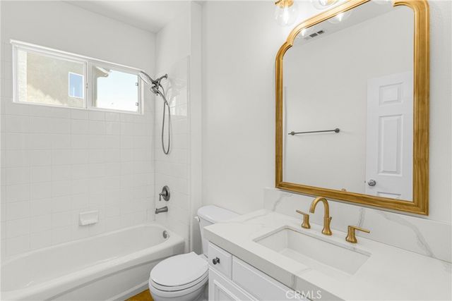 25628 Chase Avenue, Stevenson Ranch, CA 91381