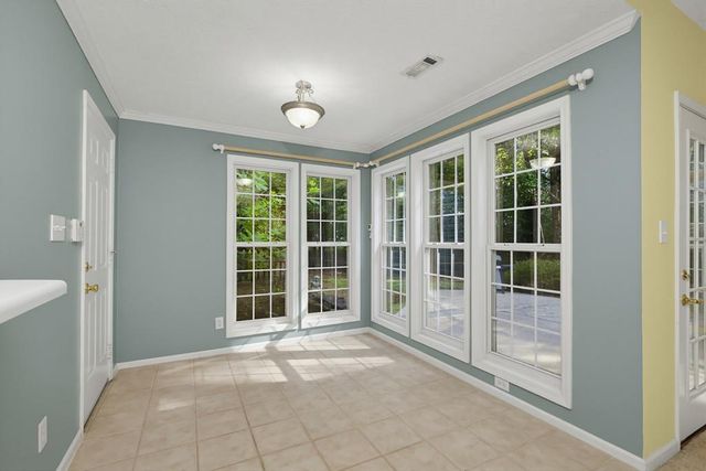 110 Brookstone Crest, Newnan, GA 30265