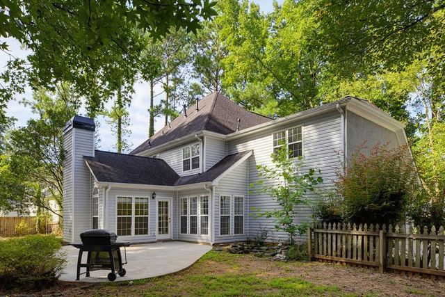 110 Brookstone Crest, Newnan, GA 30265