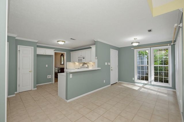 110 Brookstone Crest, Newnan, GA 30265