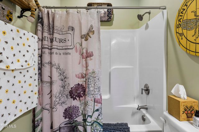 1120 Miller Drive Unit 201, Jonesborough, TN 37659