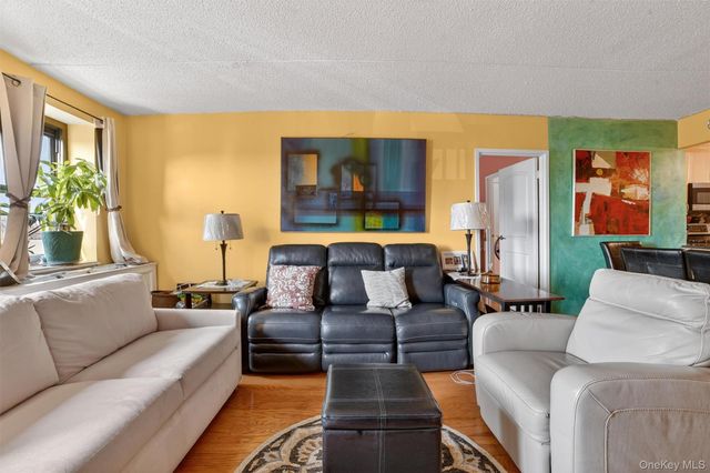 1376 Midland Ave 810, Bronxville, NY 10708