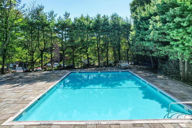 1376 Midland Ave 810, Bronxville, NY 10708