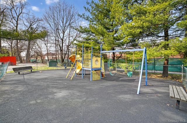 1376 Midland Ave 810, Bronxville, NY 10708