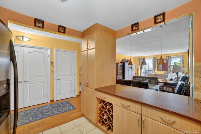 1376 Midland Ave 810, Bronxville, NY 10708