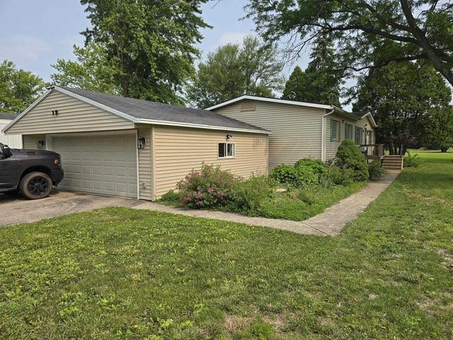 19 Falling Creek Drive #19, Janesville, WI 53548