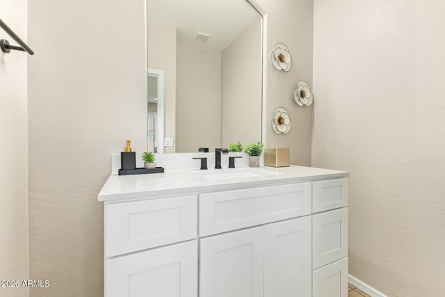 3143 S SOUTHWIND Drive, Gilbert, AZ 85295