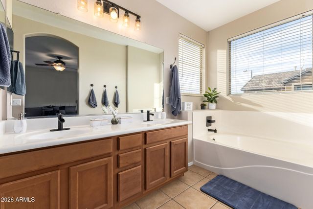 3143 S SOUTHWIND Drive, Gilbert, AZ 85295