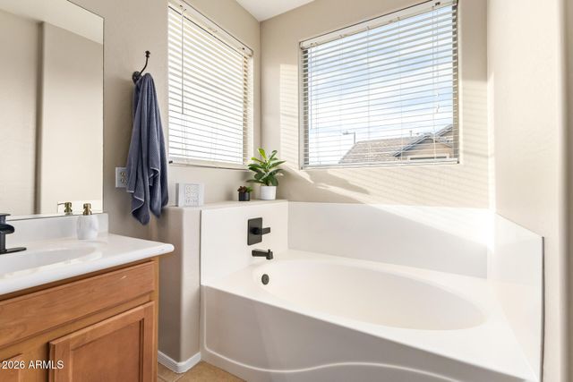 3143 S SOUTHWIND Drive, Gilbert, AZ 85295