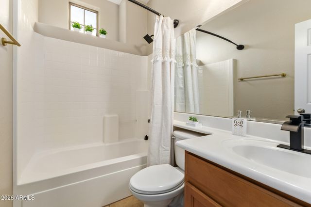 3143 S SOUTHWIND Drive, Gilbert, AZ 85295