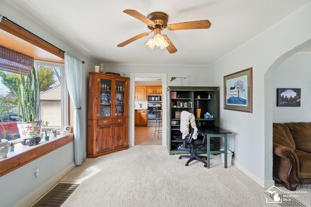 924 Hawthorne Street, Temperance, MI 48182