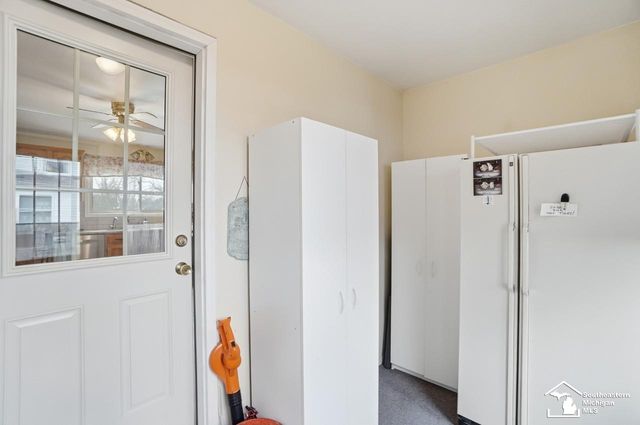 924 Hawthorne Street, Temperance, MI 48182