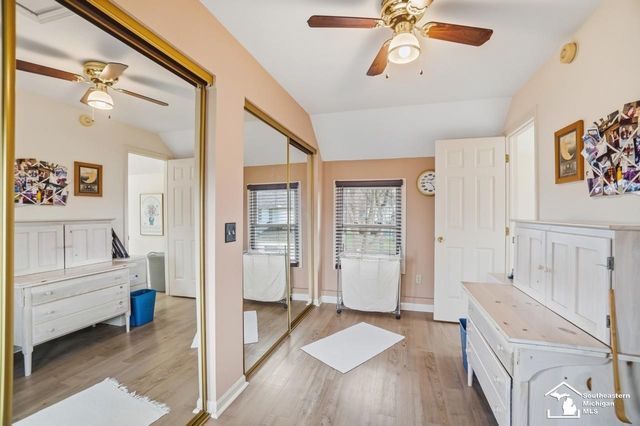 924 Hawthorne Street, Temperance, MI 48182