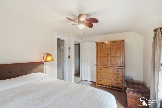 924 Hawthorne Street, Temperance, MI 48182