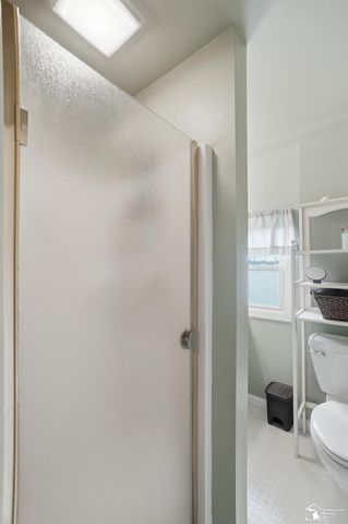 924 Hawthorne Street, Temperance, MI 48182