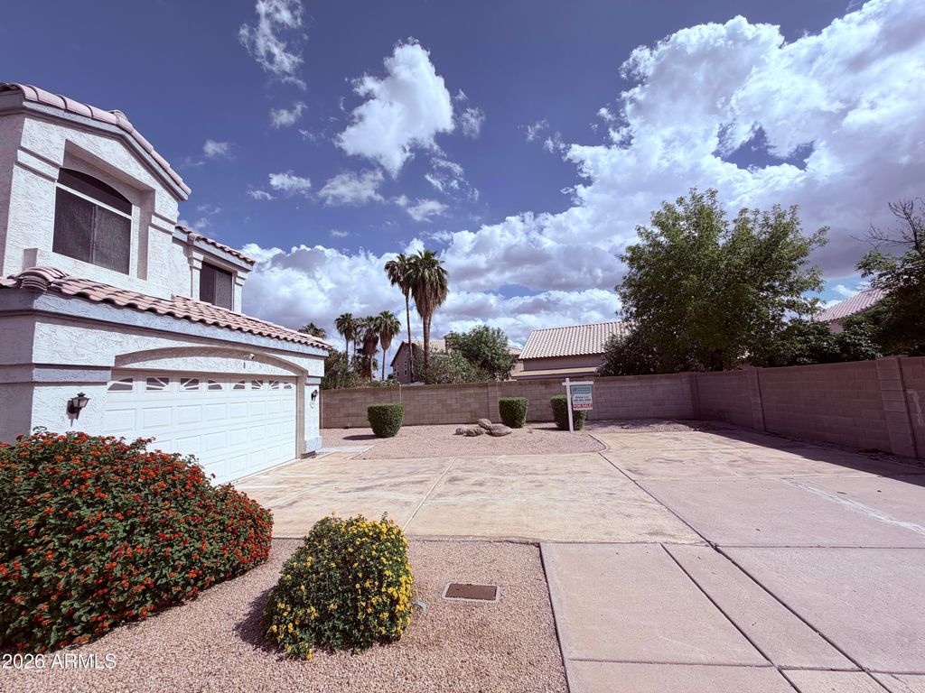 3506 E ROCKWOOD Drive, Phoenix, AZ 85050 — photo 5