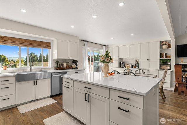 1633 Concord Place, Wenatchee, WA 98801