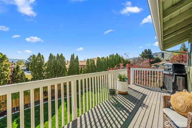 1633 Concord Place, Wenatchee, WA 98801