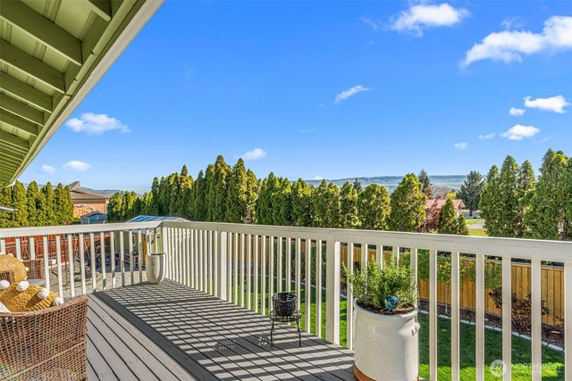 1633 Concord Place, Wenatchee, WA 98801