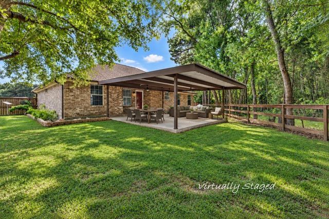 1 County Road 2208 2, Cleveland, TX 77327