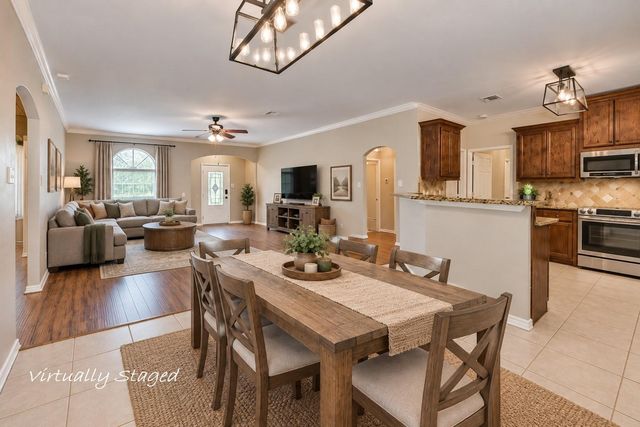 1 County Road 2208 2, Cleveland, TX 77327