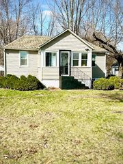 1226 175th Street, East Hazel Crest, IL 60429