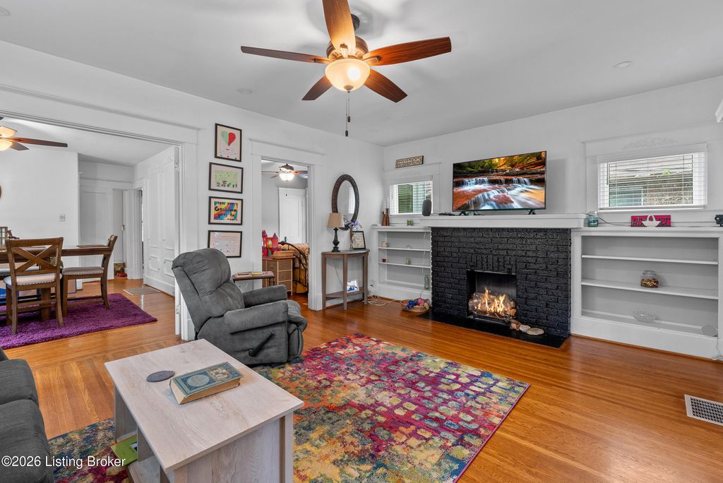 4509 S 6th St, Louisville, KY 40214