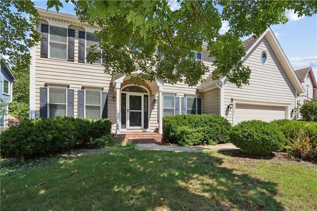 14521 S Greenwood Street, Olathe, KS 66062